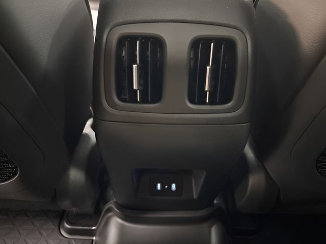 2026 Hyundai Santa Cruz Limited - Photo 42