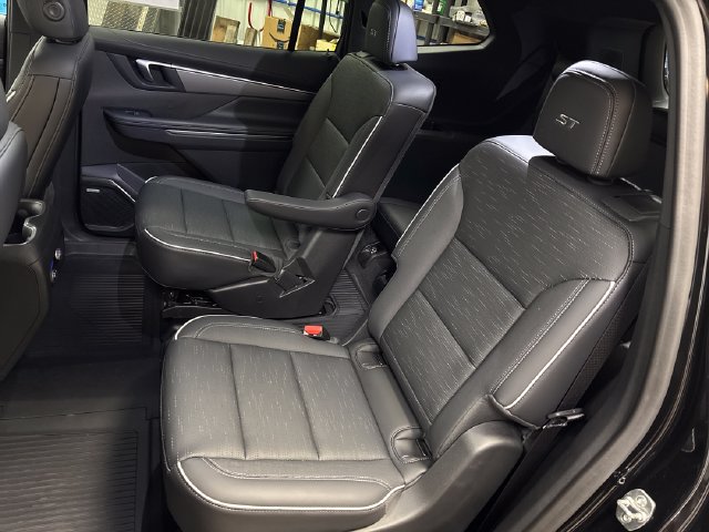 2025 Buick Enclave Sport Touring - Photo 32