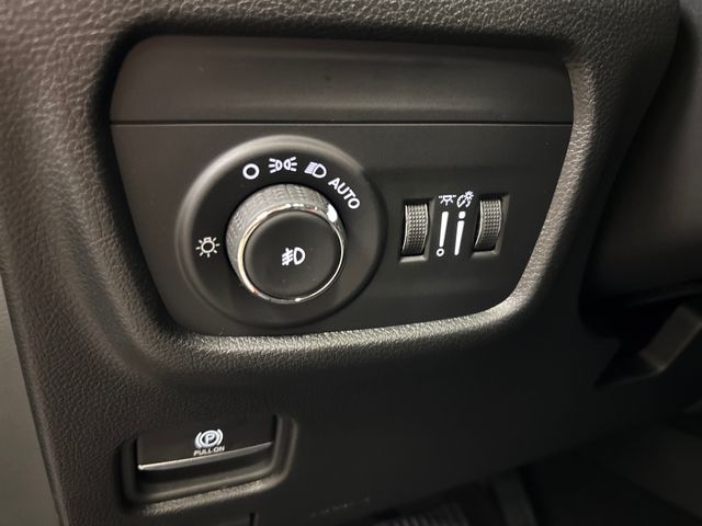 2025 Jeep Grand Cherokee Limited - Photo 31
