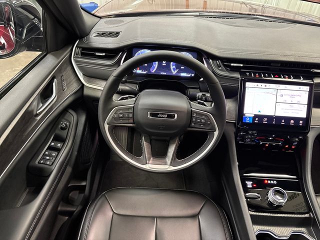 2025 Jeep Grand Cherokee Limited - Photo 13