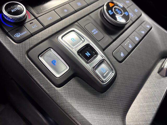 2023 Hyundai Palisade Limited - Photo 25