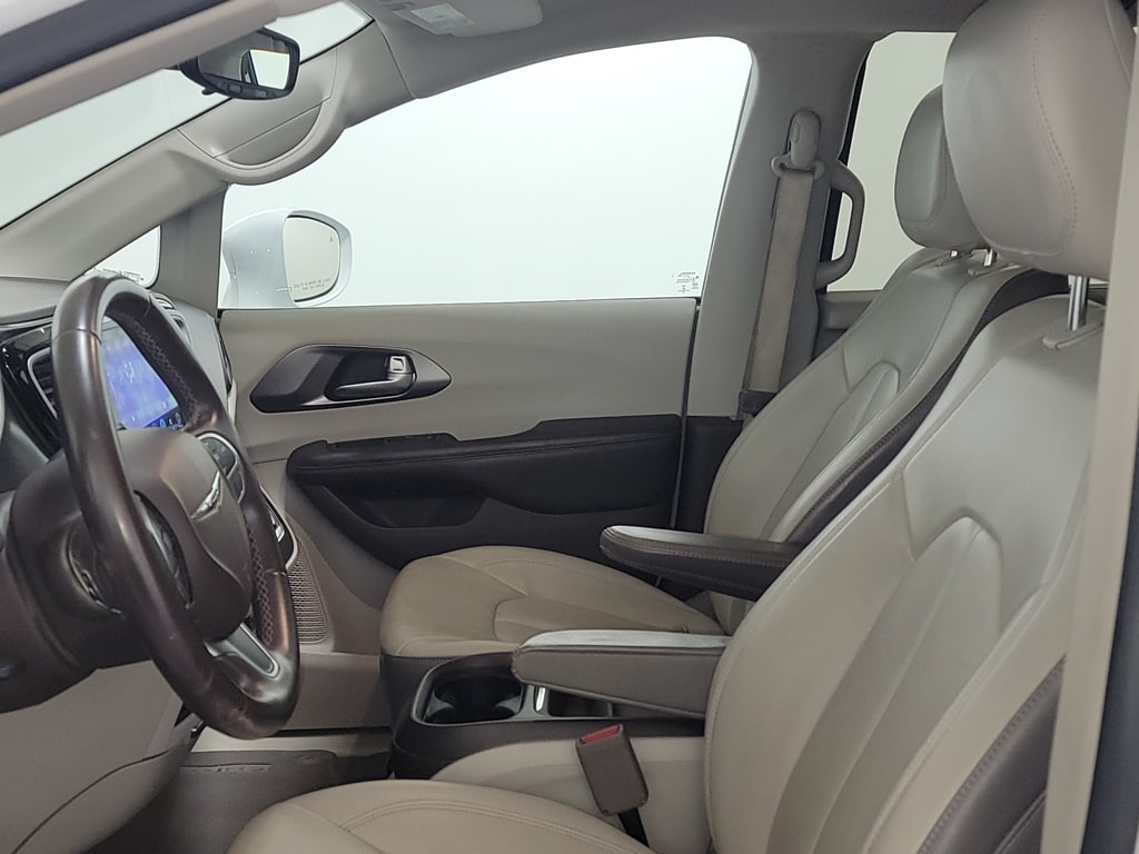 2017 Chrysler Pacifica Touring-L - Photo 12