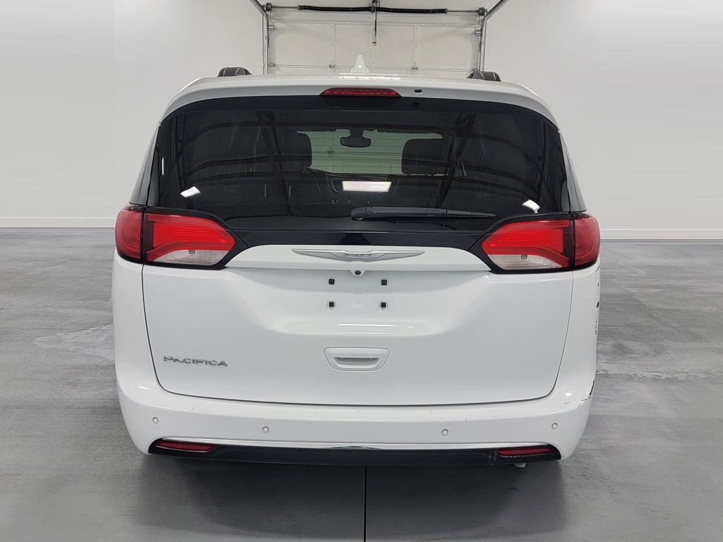 2017 Chrysler Pacifica Touring-L - Photo 7