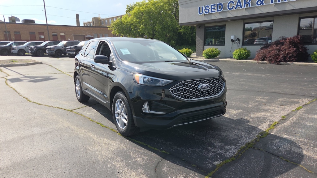 Used 2023 Ford Edge SEL SUV