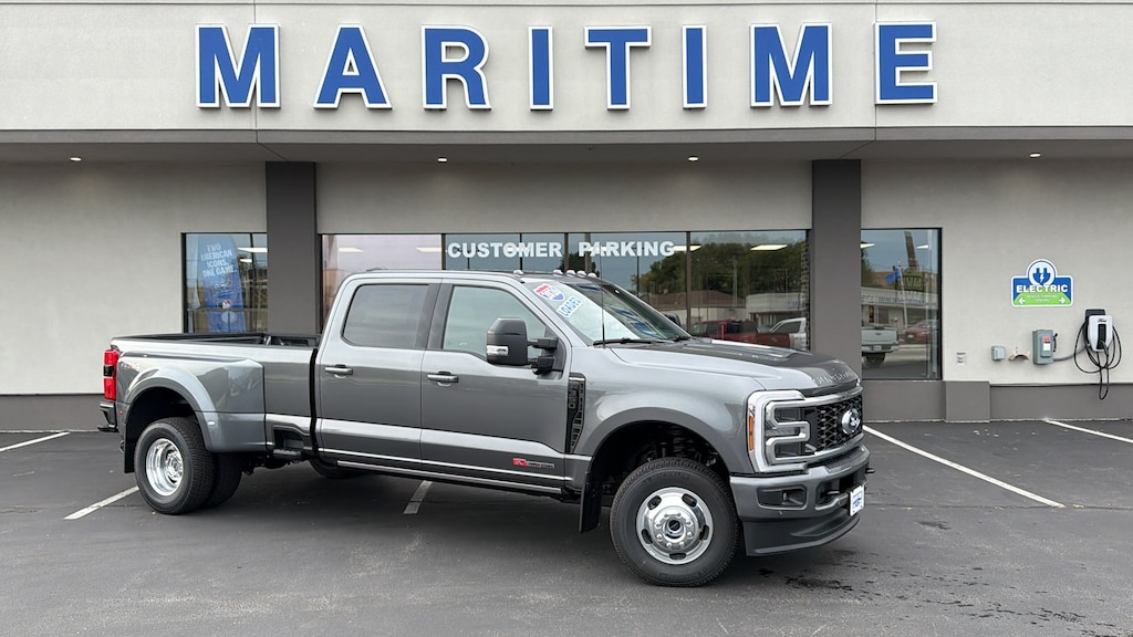 New 2026 Ford F-350 XL 4WD Crew Cab 8 Box Truck Crew Cab
