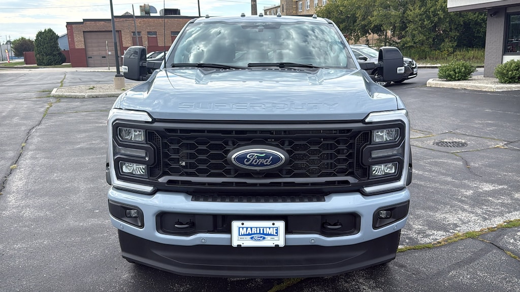 Used 2024 Ford F-250 LARIAT Pickup