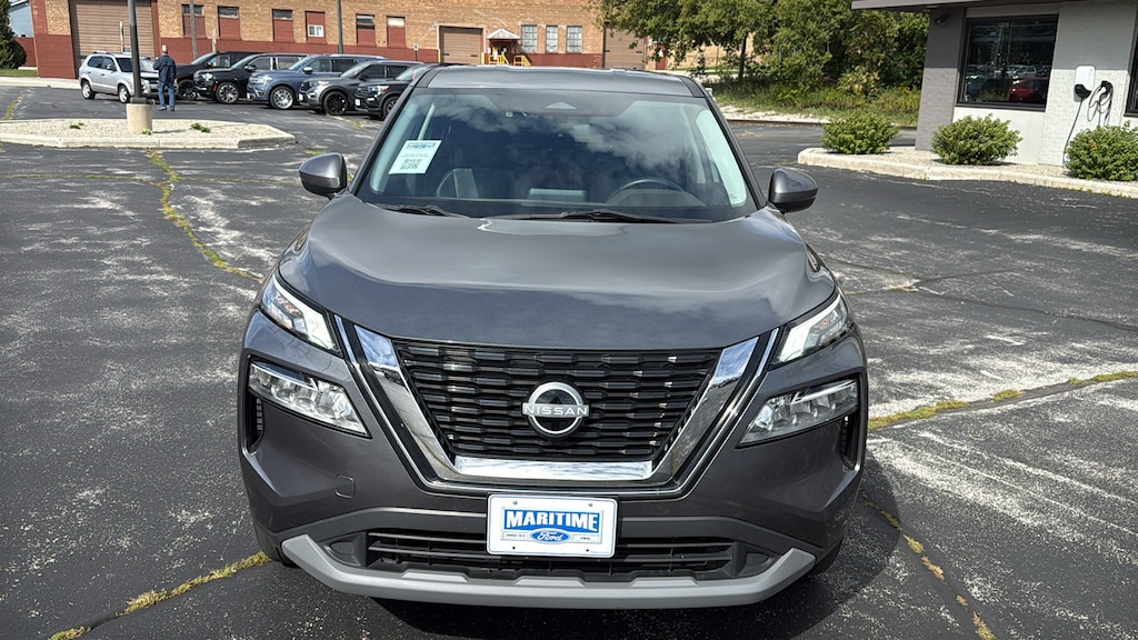 Used 2022 Nissan Rogue SV SUV