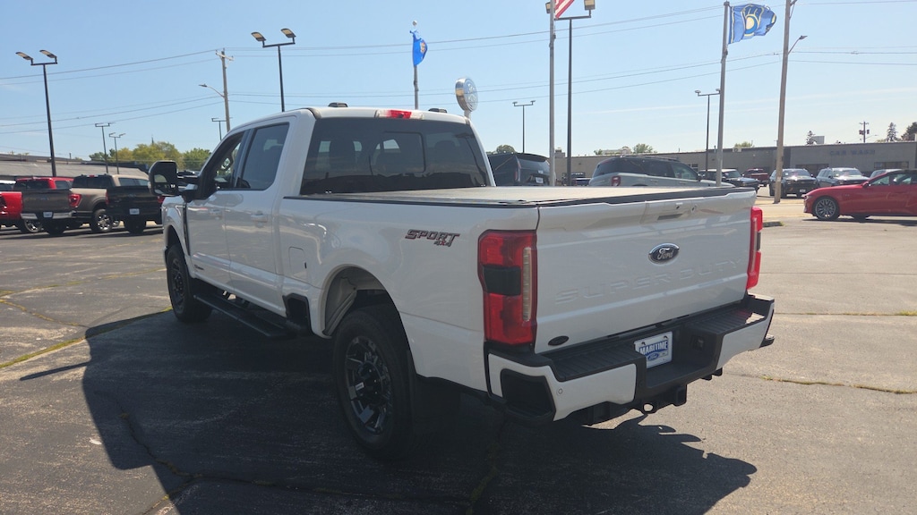 Used 2023 Ford F-250 LARIAT Pickup