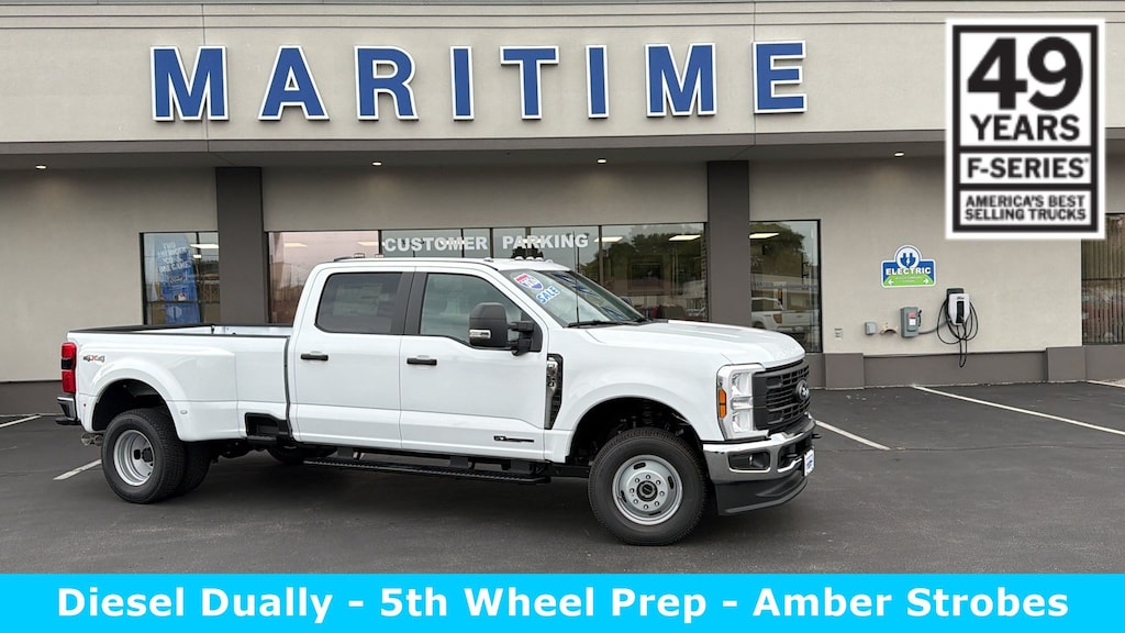 New 2026 Ford F-350 XL 4WD Crew Cab 8 Box Truck Crew Cab