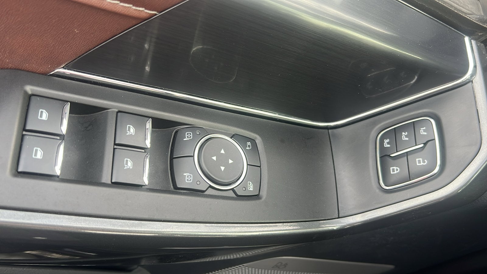 2023 Ford F-150 Lariat - Photo 14