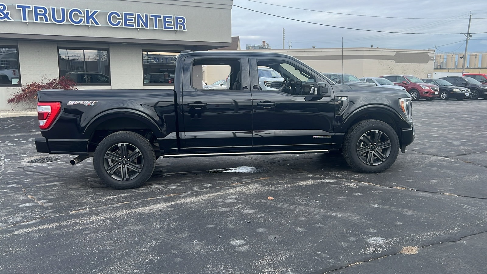 2023 Ford F-150 Lariat - Photo 8