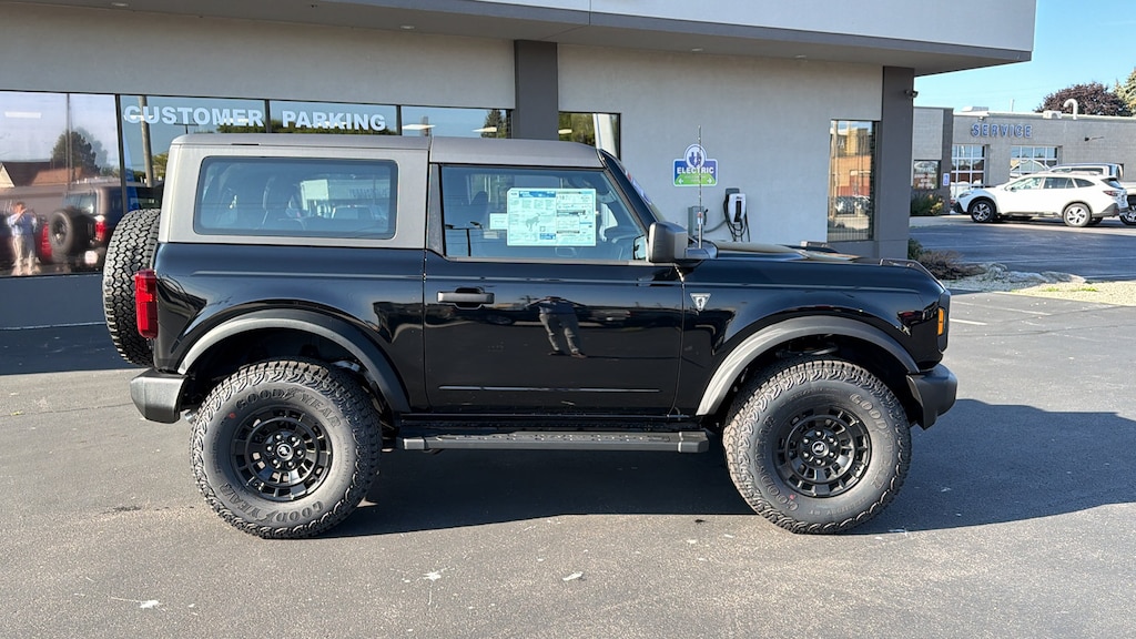 New 2026 Ford Bronco Base SUV
