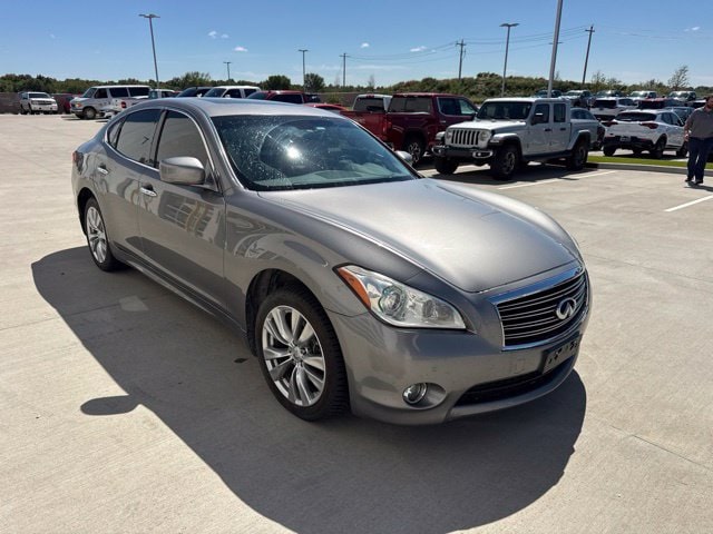 2012 INFINITI M