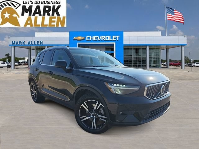 2023 Volvo XC40