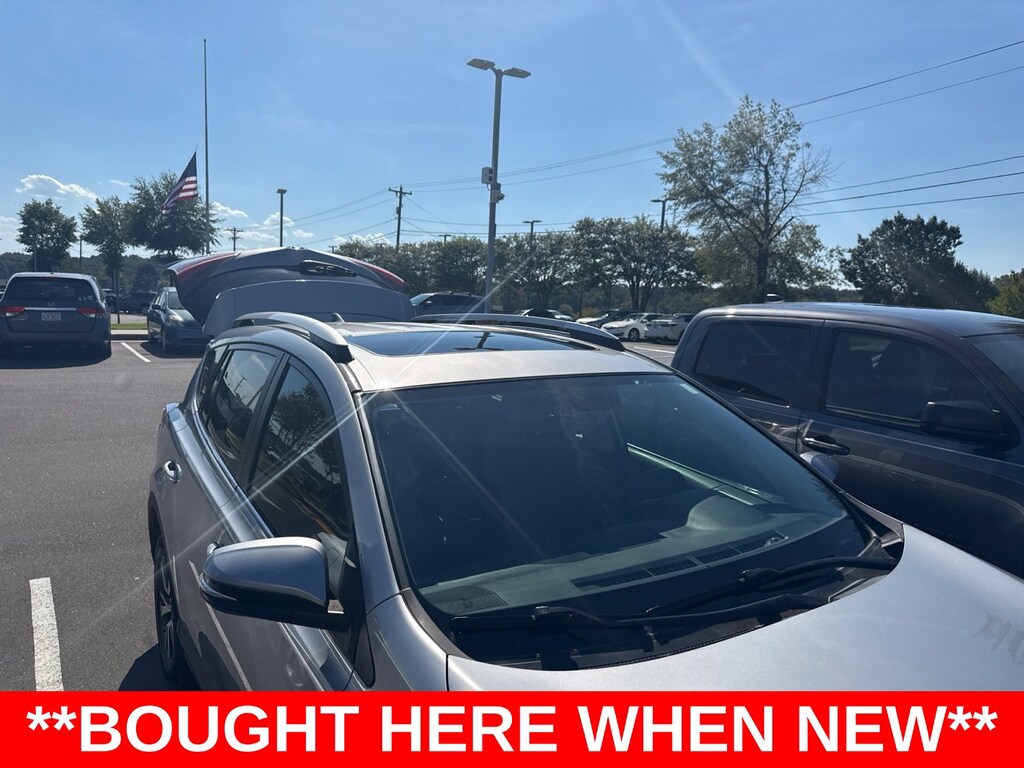 Used 2016 Toyota RAV4 XLE SUV