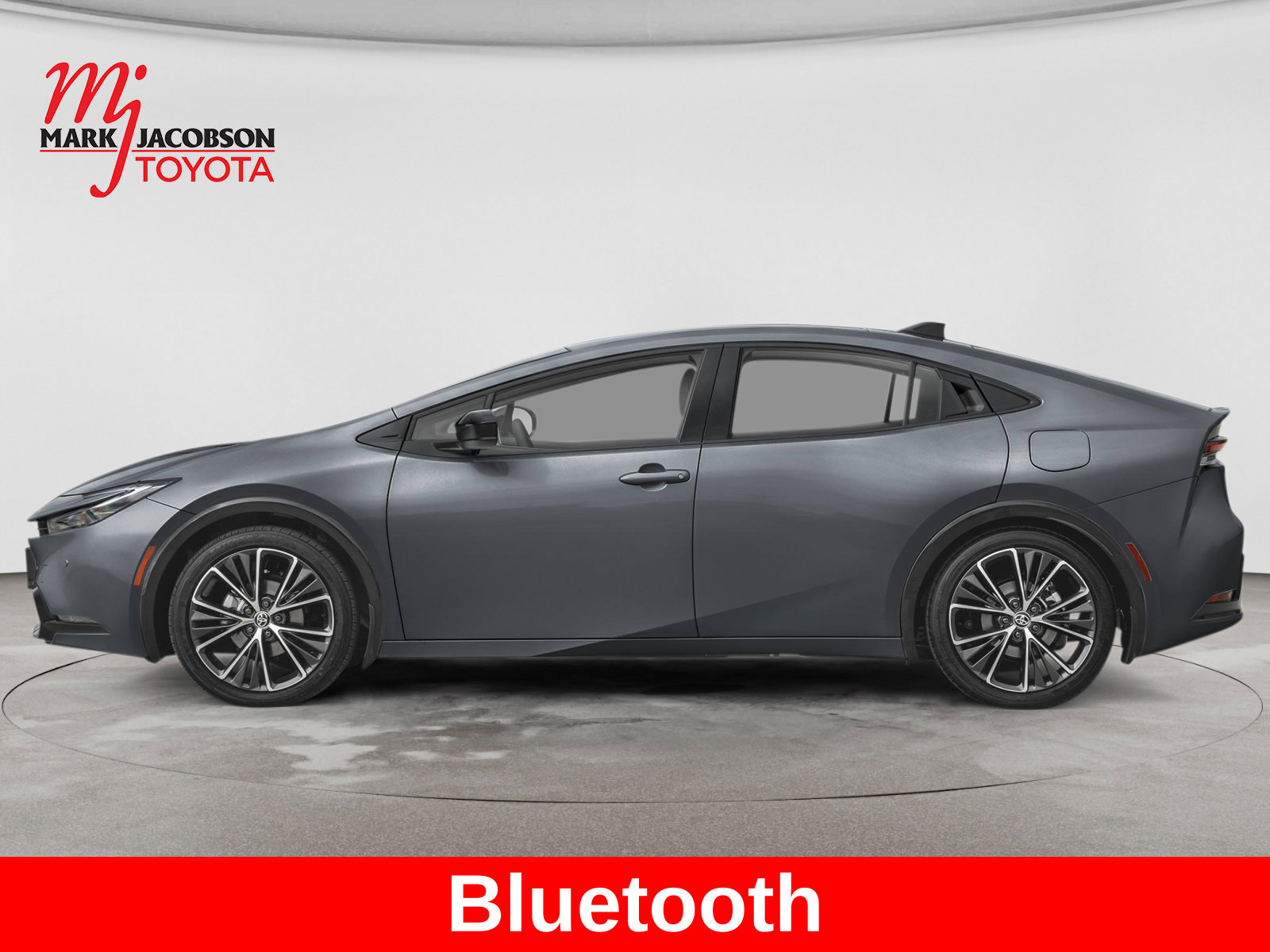 Used 2024 Toyota Prius XLE Hatchback