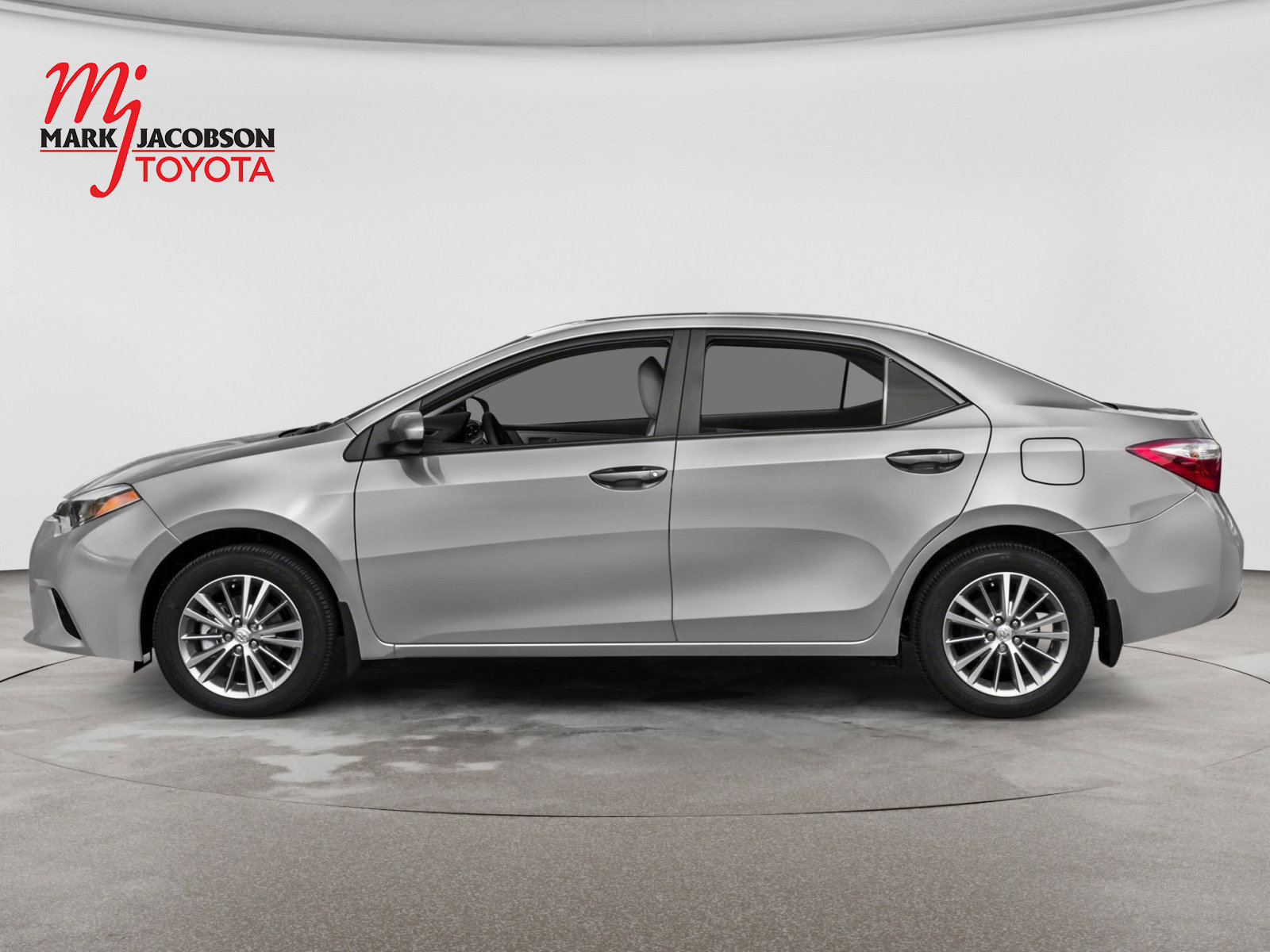 Used 2016 Toyota Corolla LE Sedan