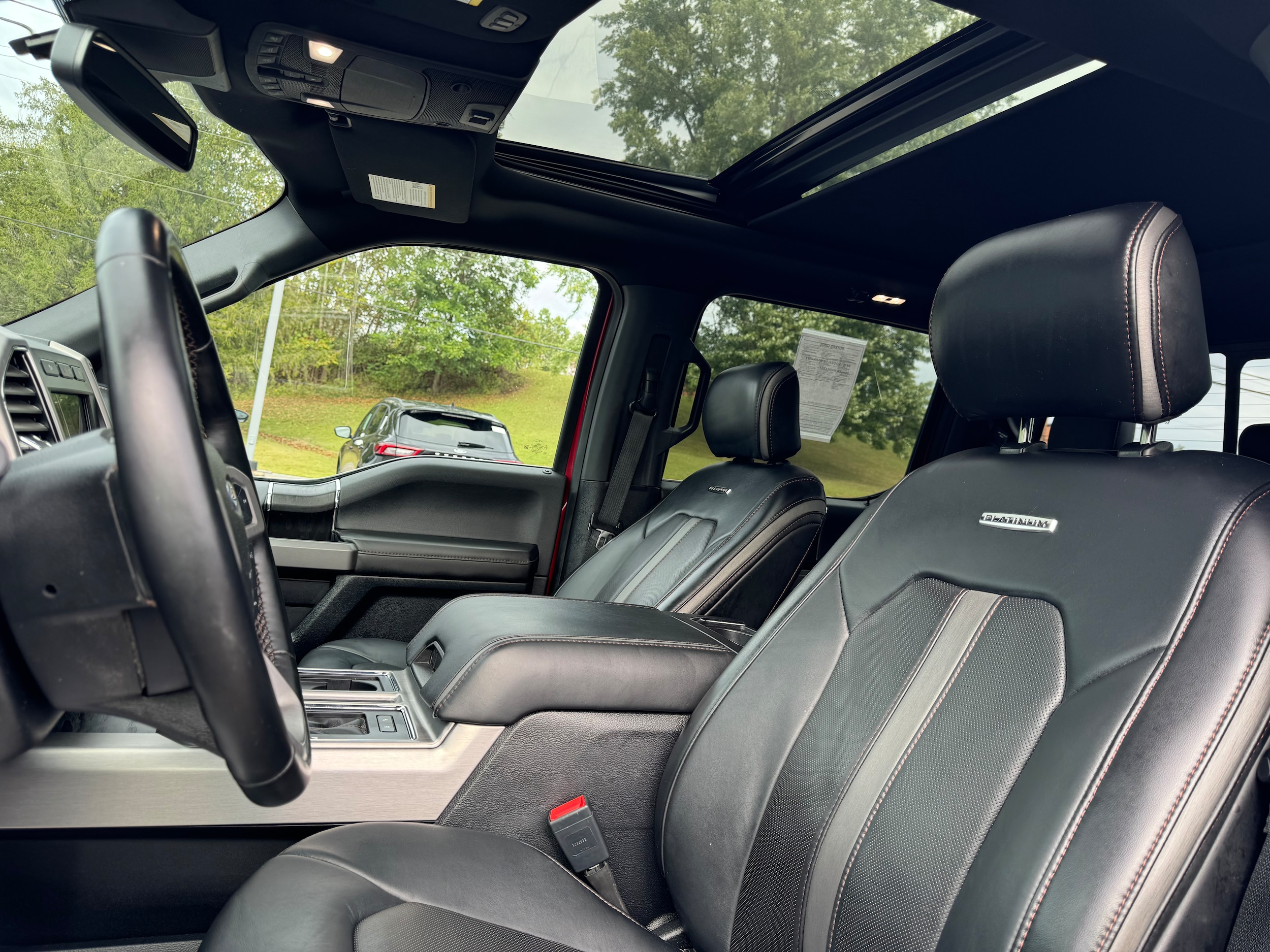 2020 Ford F-150 Platinum - Photo 12