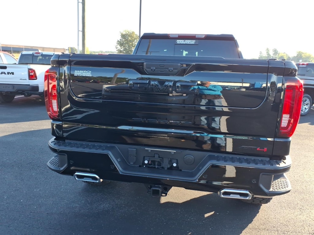 Used 2025 GMC Sierra 1500 AT4 Truck