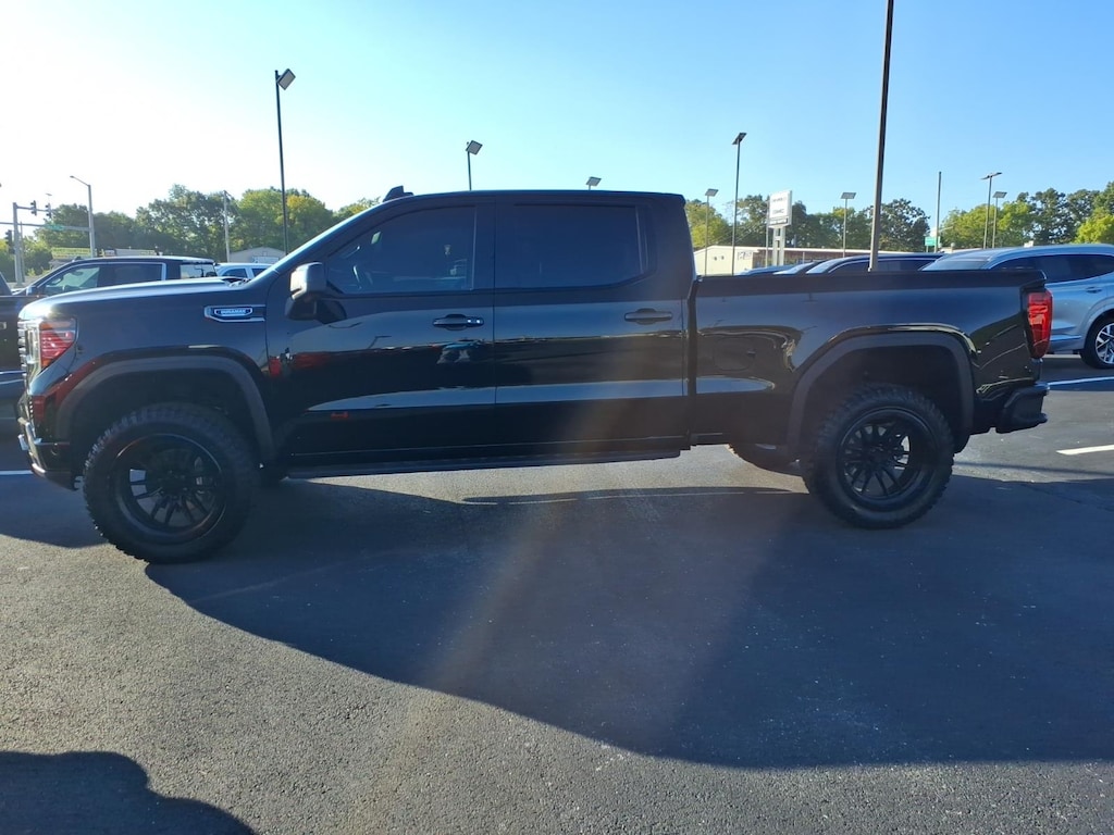 Used 2025 GMC Sierra 1500 AT4 Truck