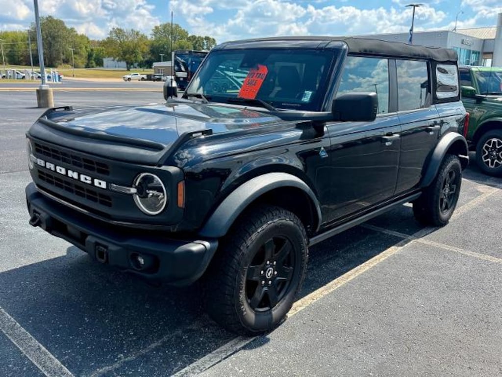 Used 2024 Ford Bronco Black Diamond SUV