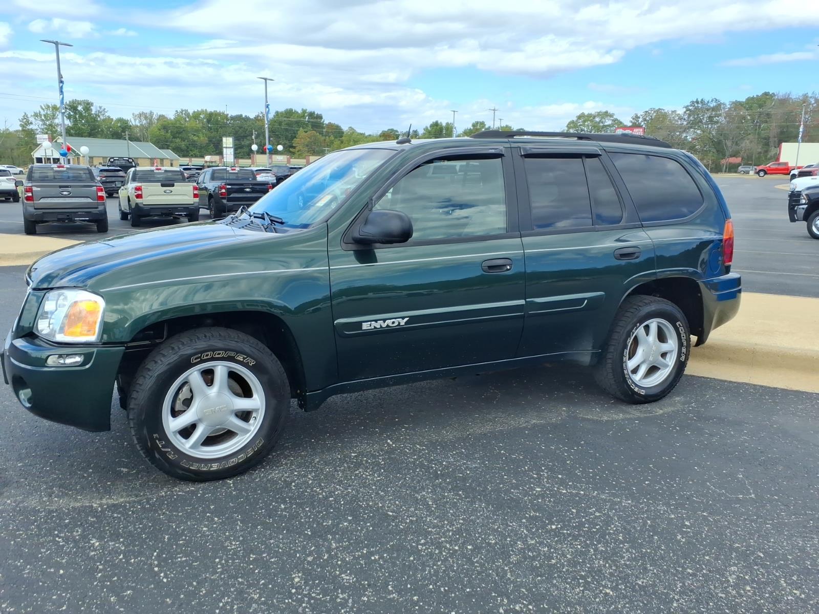 Used 2004 GMC Envoy SUV