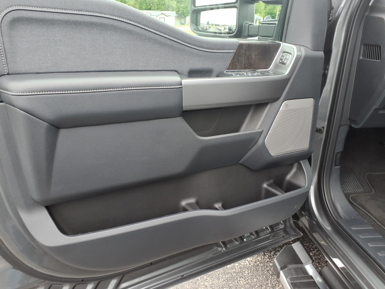 2026 Ford F-250 Super Duty Lariat - Photo 12