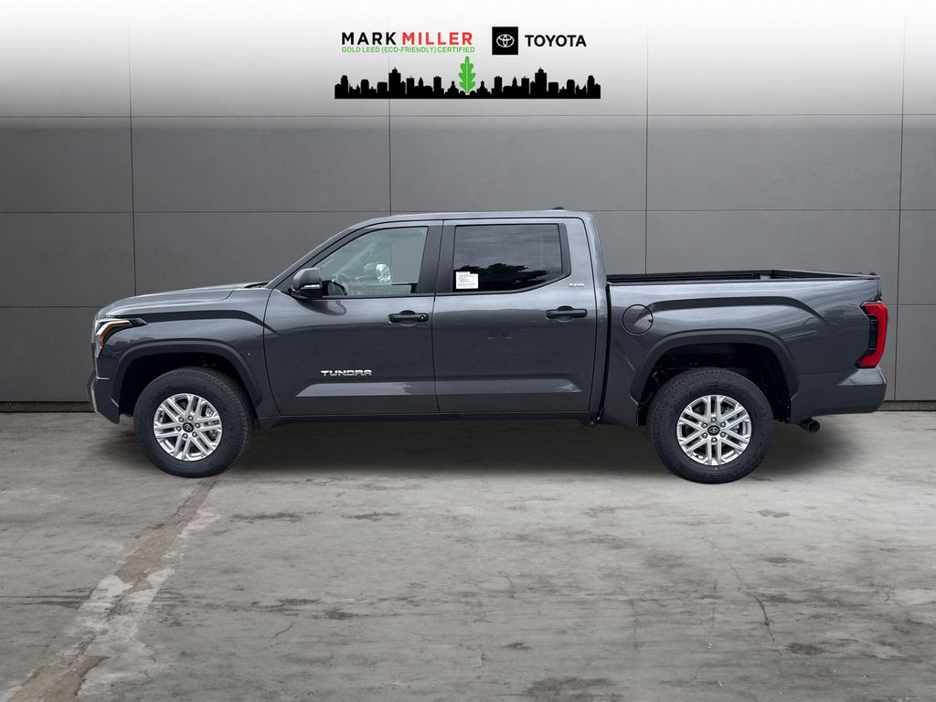 New 2026 Toyota Tundra SR5 SR5 CREWMAX 5.5