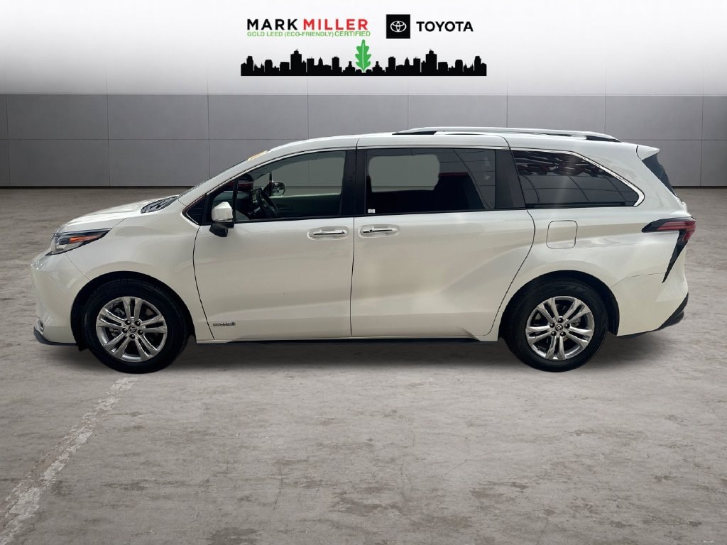 Certified 2021 Toyota Sienna Platinum 7 Passenger Van