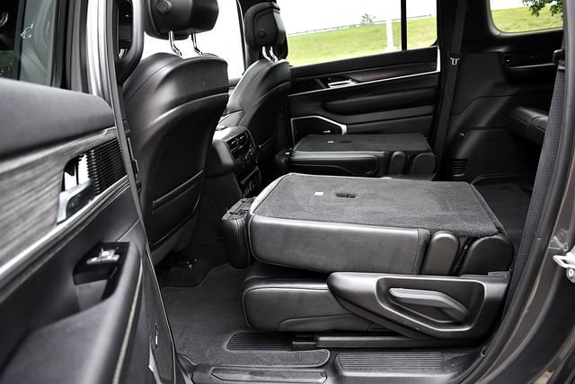 2023 Jeep Wagoneer Series II - Photo 28