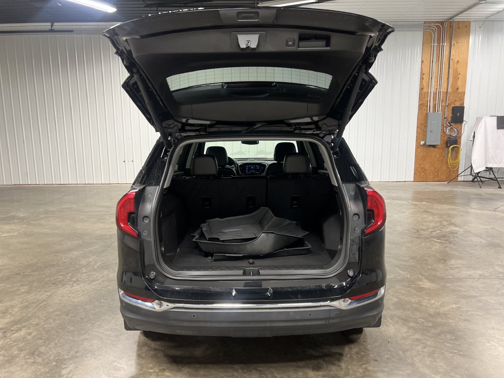 2023 GMC Terrain SLT - Photo 12