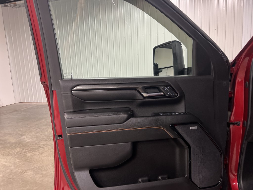 2024 GMC Sierra 2500HD AT4 - Photo 15
