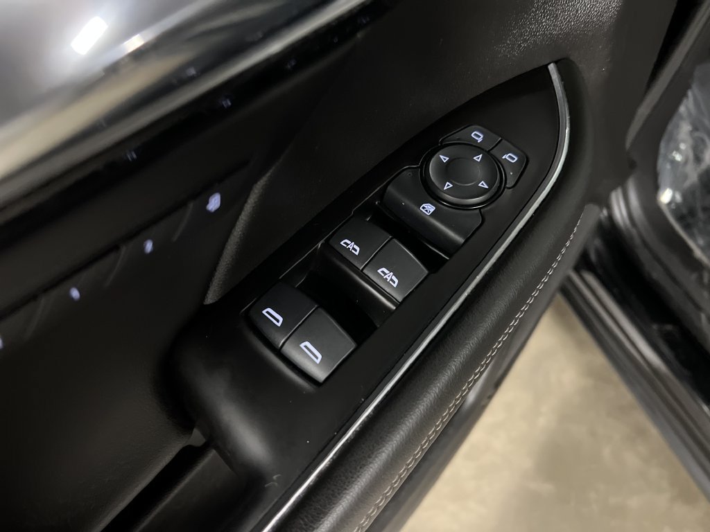 2023 Buick Envision Essence - Photo 16
