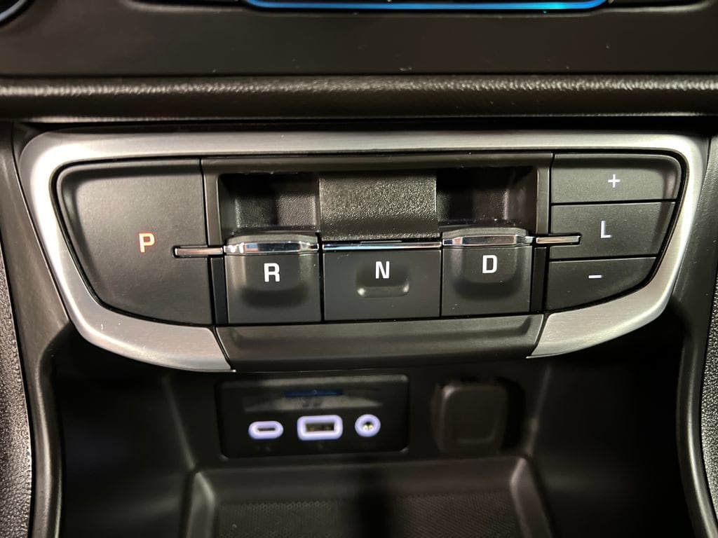 2023 GMC Terrain SLT - Photo 25