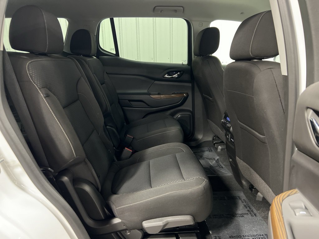 2023 GMC Acadia SLE - Photo 11