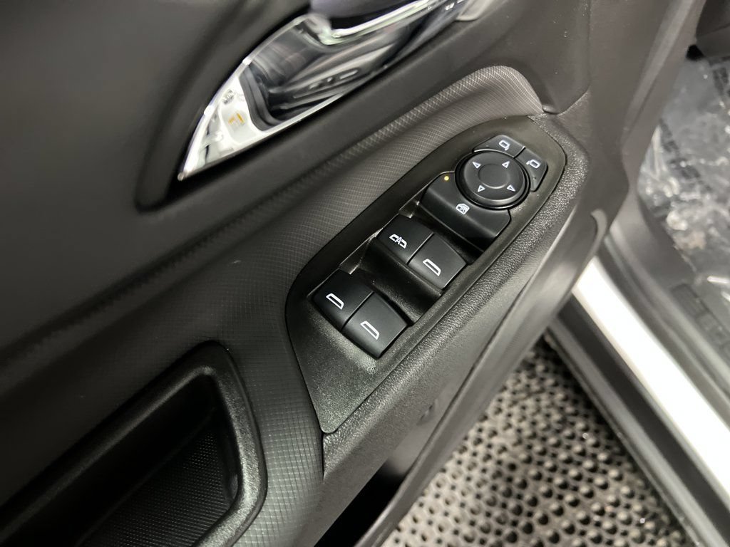 2024 Chevrolet Equinox RS - Photo 16