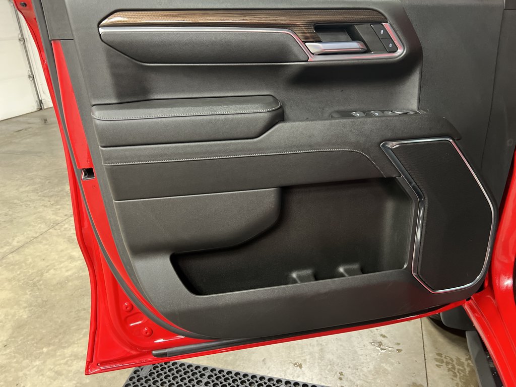 2023 Chevrolet Silverado 1500 RST - Photo 15