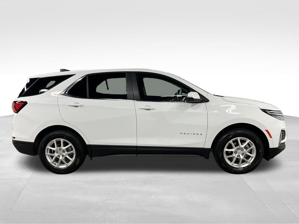 2024 Chevrolet Equinox LT - Photo 13