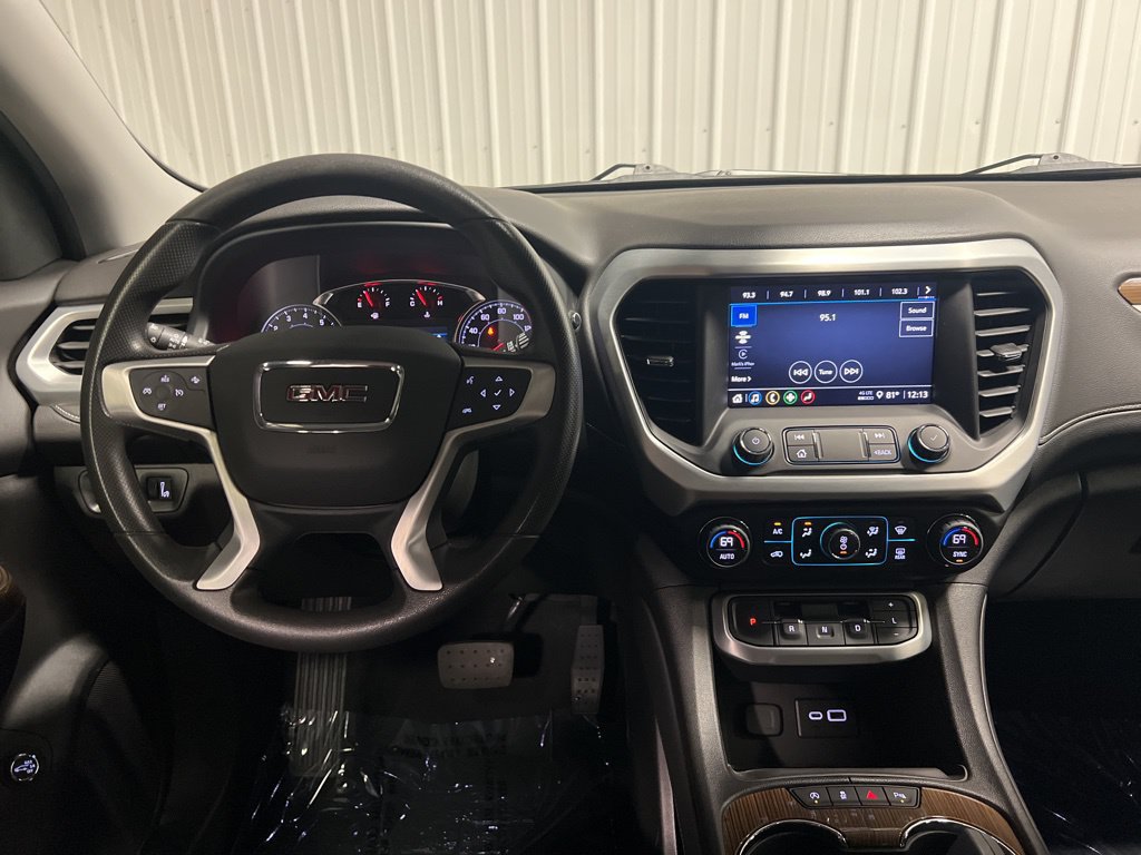 2023 GMC Acadia SLE - Photo 14