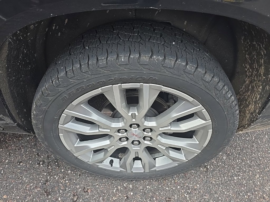 Used 2024 GMC Acadia Denali SUV