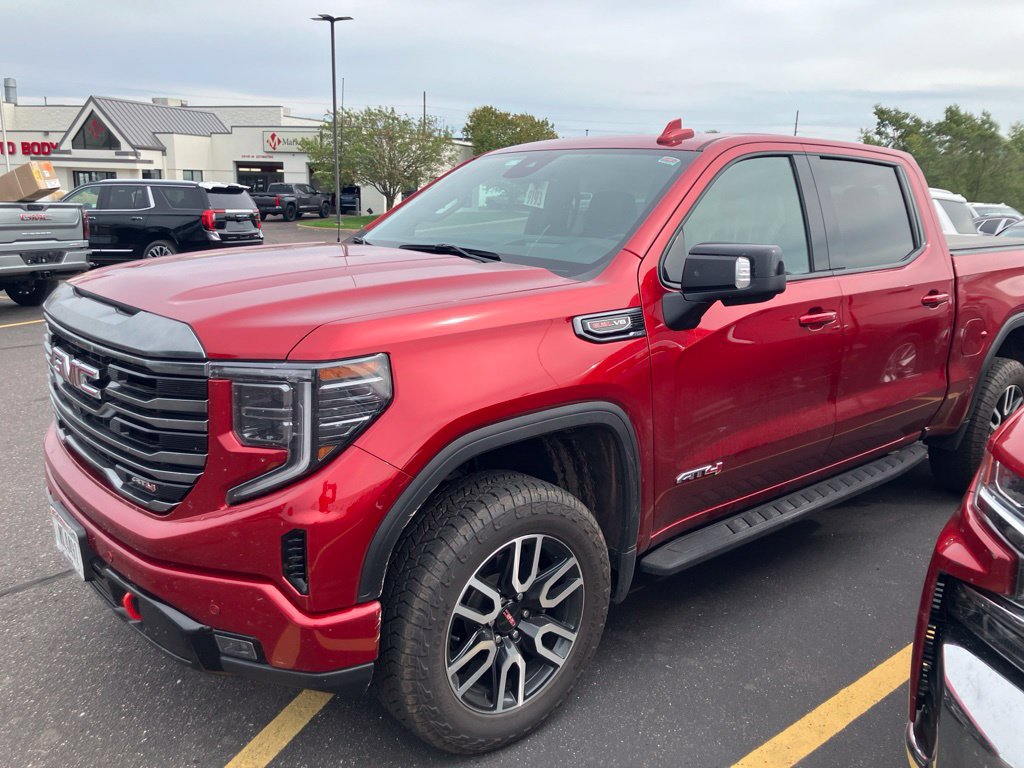 2024 GMC Sierra 1500 AT4