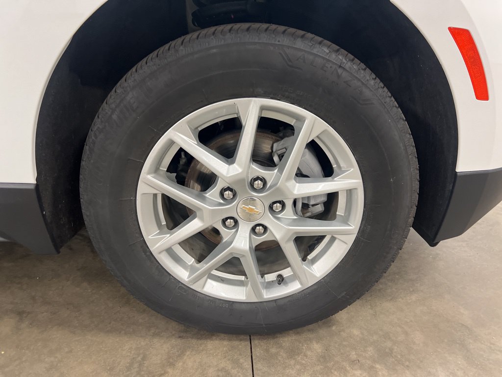 2023 Chevrolet Equinox LT - Photo 18