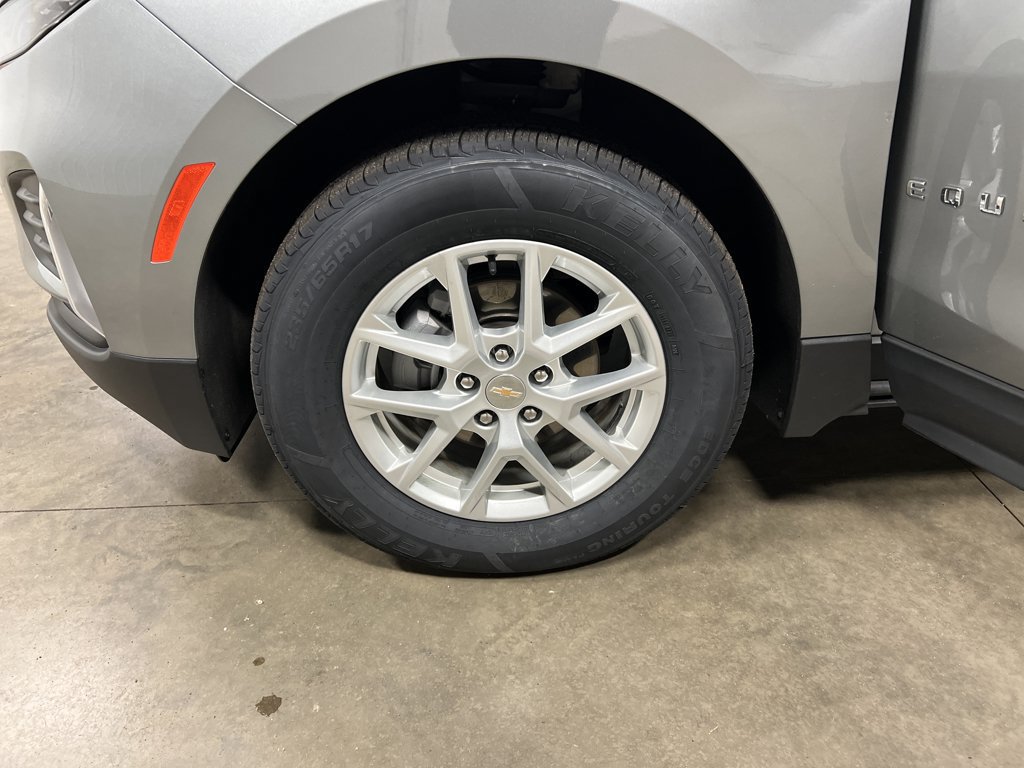 2023 Chevrolet Equinox LT - Photo 10