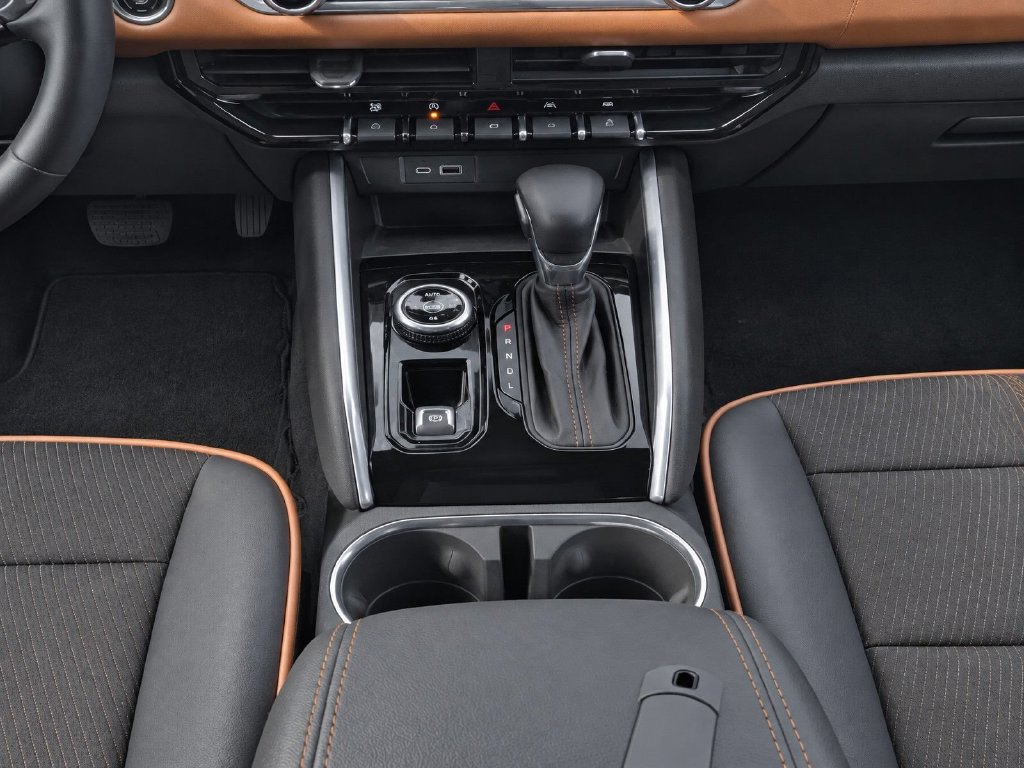 2024 GMC Canyon AT4 - Photo 14