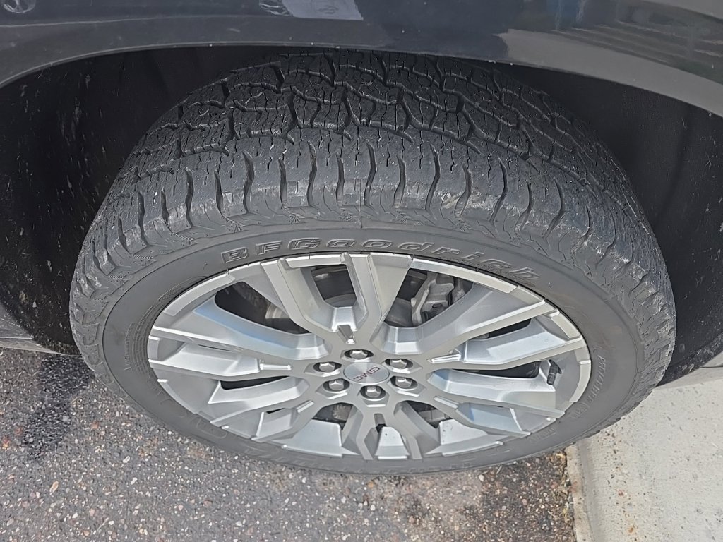 2024 GMC Acadia Denali - Photo 5