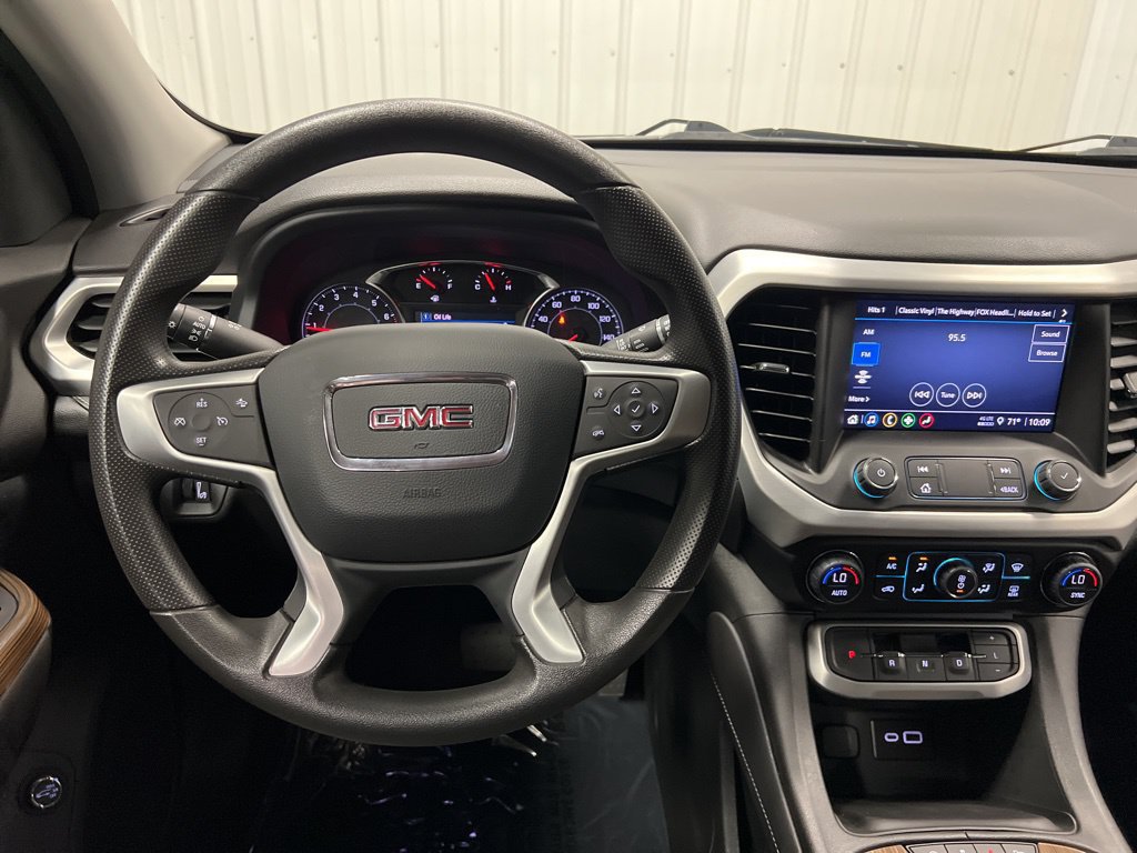 2023 GMC Acadia SLE - Photo 15