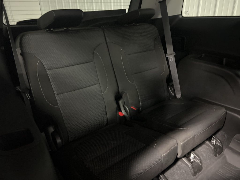 2023 GMC Acadia SLE - Photo 13