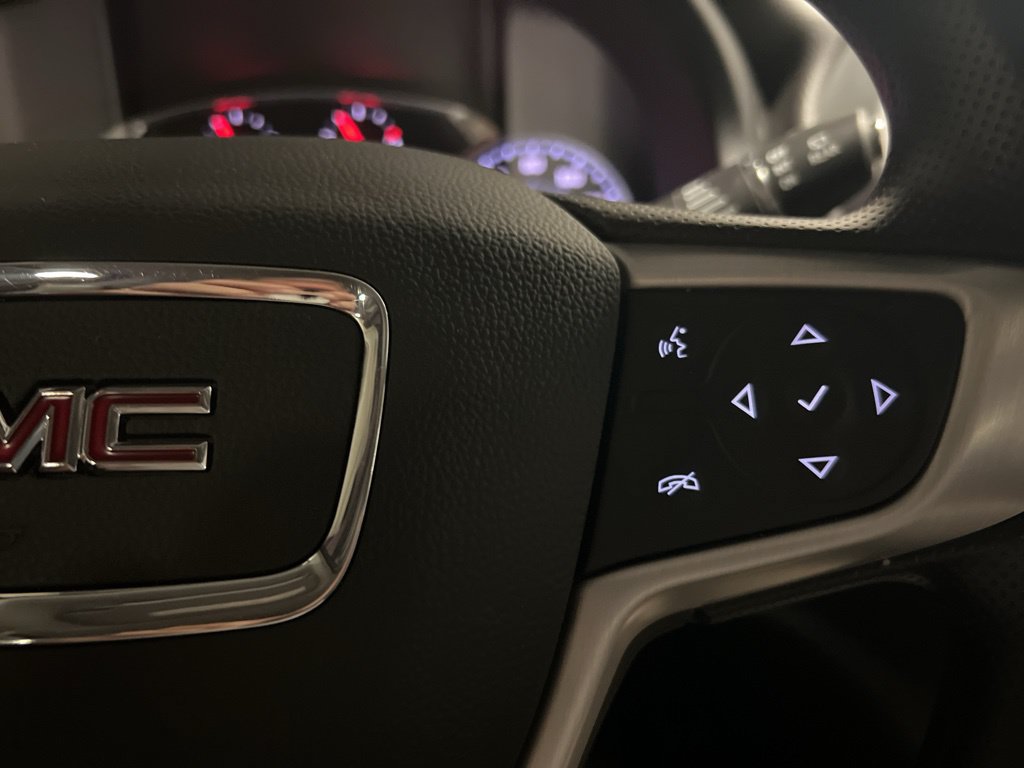 2023 GMC Acadia SLE - Photo 18