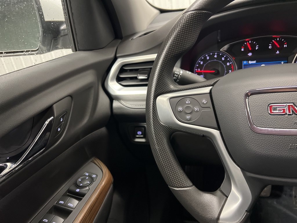 2023 GMC Acadia SLE - Photo 16