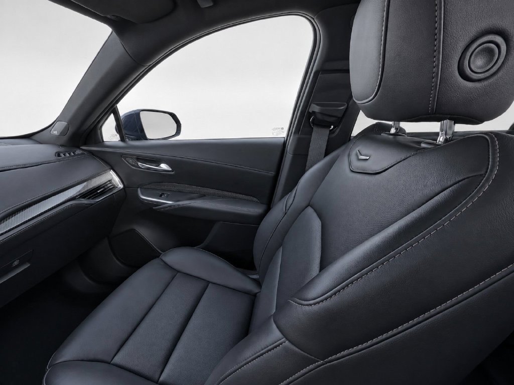 2021 Cadillac XT4 Sport - Photo 18